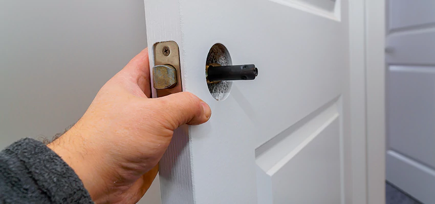Nighttime Locksmith For Lock Repair in Homestead, FL